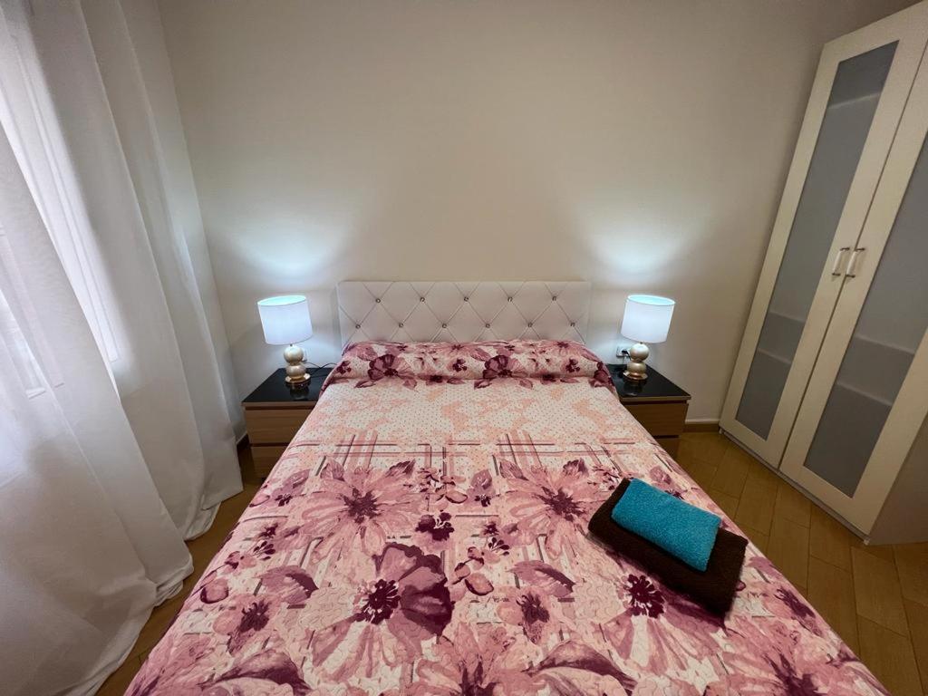 Rooms Nueva Valencia Barcelona Eksteriør bilde