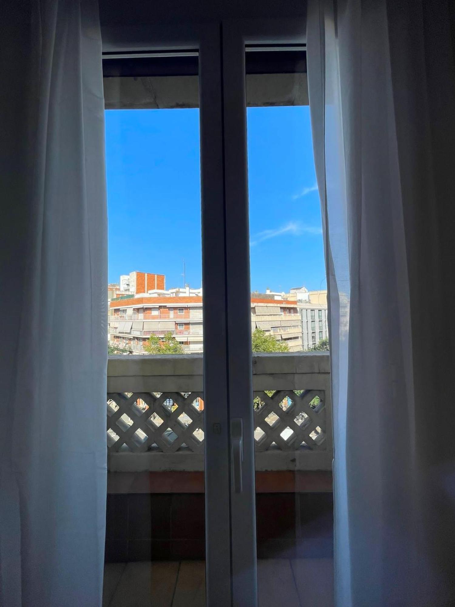Rooms Nueva Valencia Barcelona Eksteriør bilde