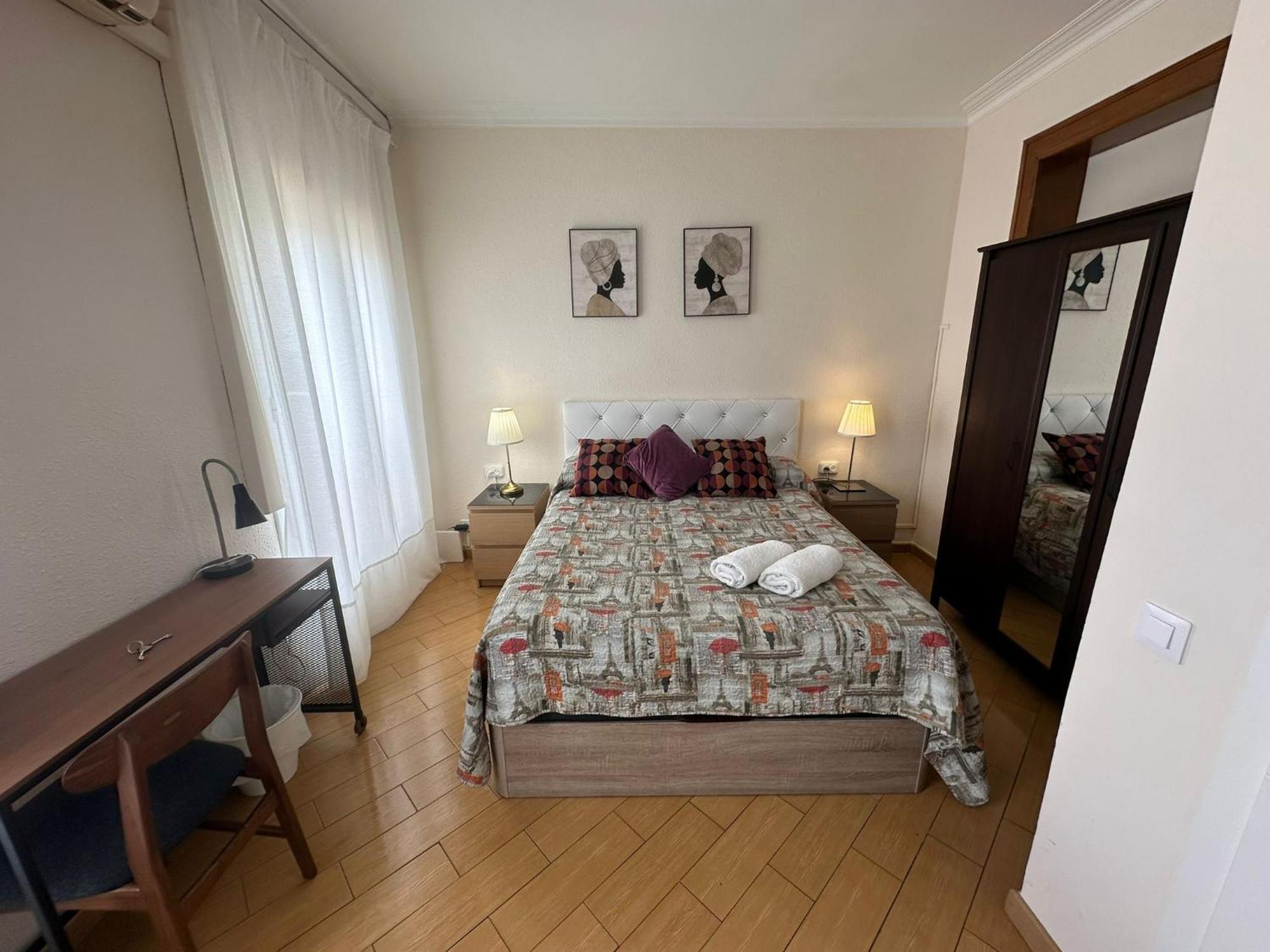 Rooms Nueva Valencia Barcelona Eksteriør bilde