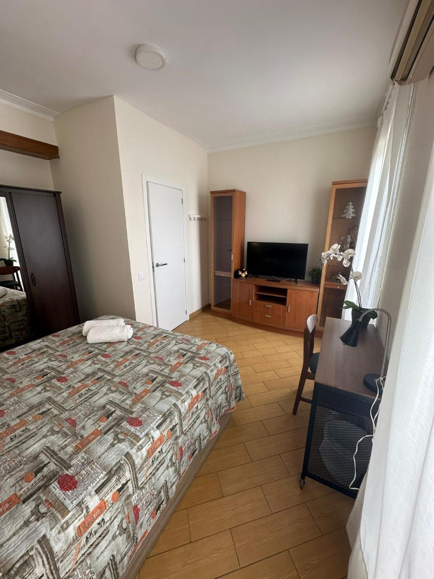Rooms Nueva Valencia Barcelona Eksteriør bilde