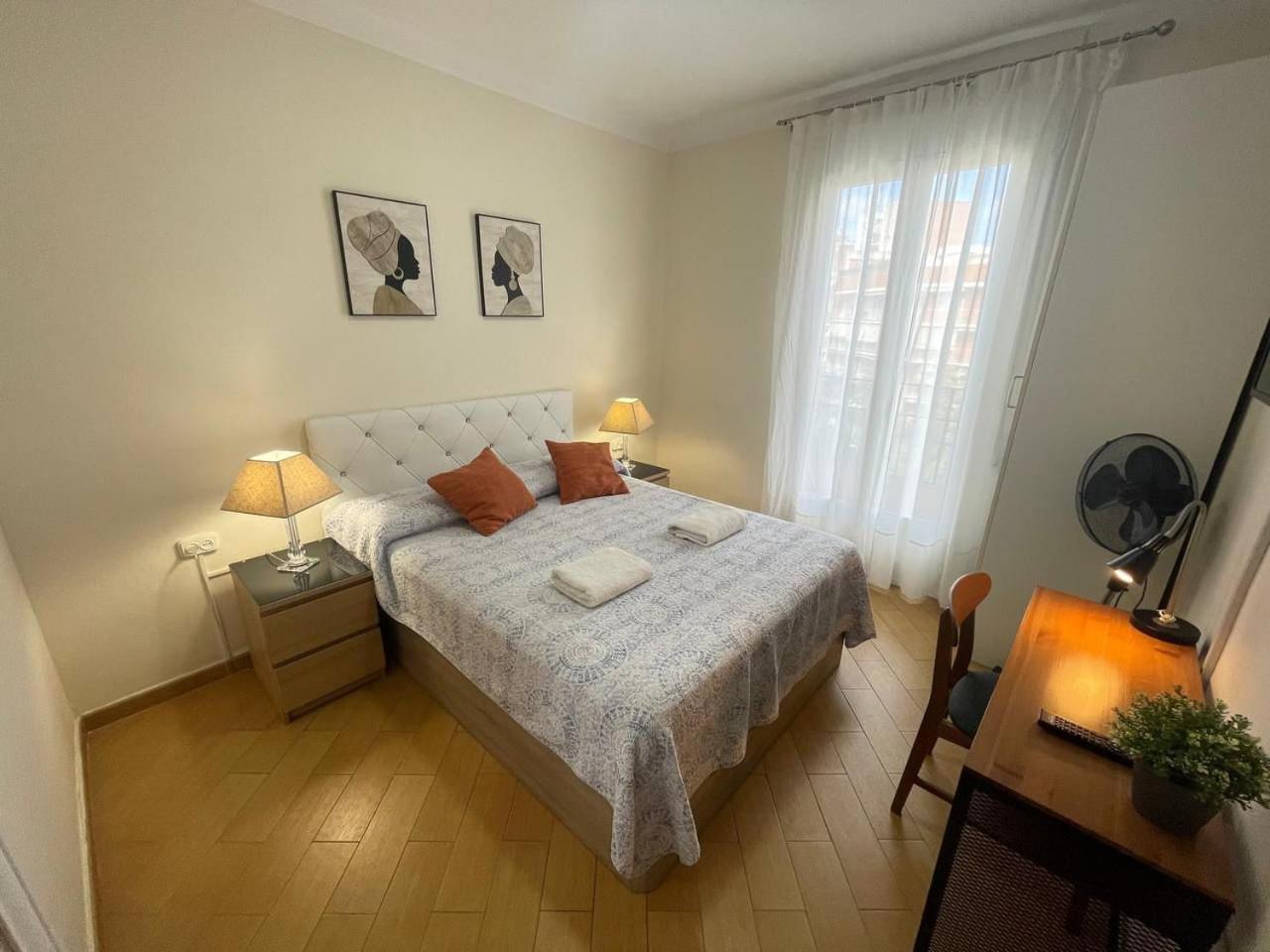 Rooms Nueva Valencia Barcelona Eksteriør bilde