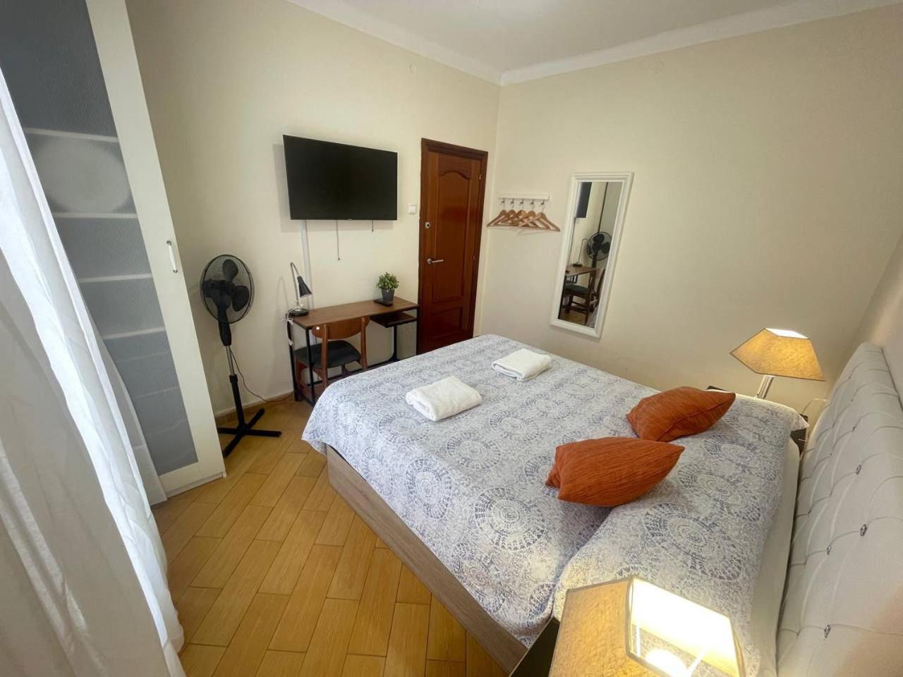 Rooms Nueva Valencia Barcelona Eksteriør bilde