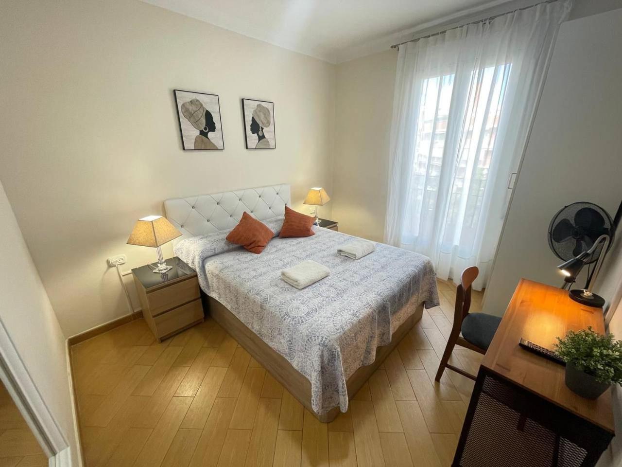 Rooms Nueva Valencia Barcelona Eksteriør bilde