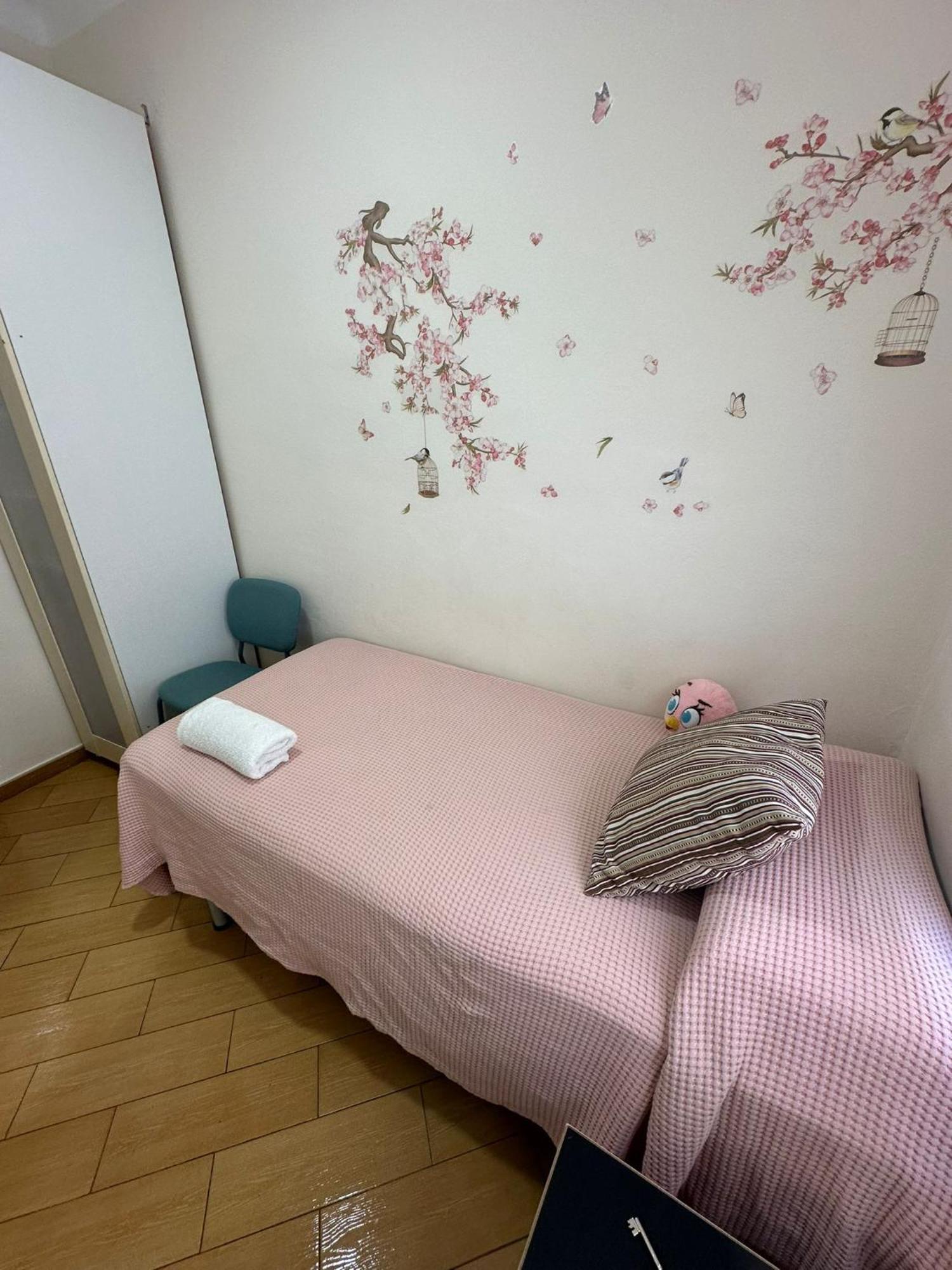 Rooms Nueva Valencia Barcelona Eksteriør bilde